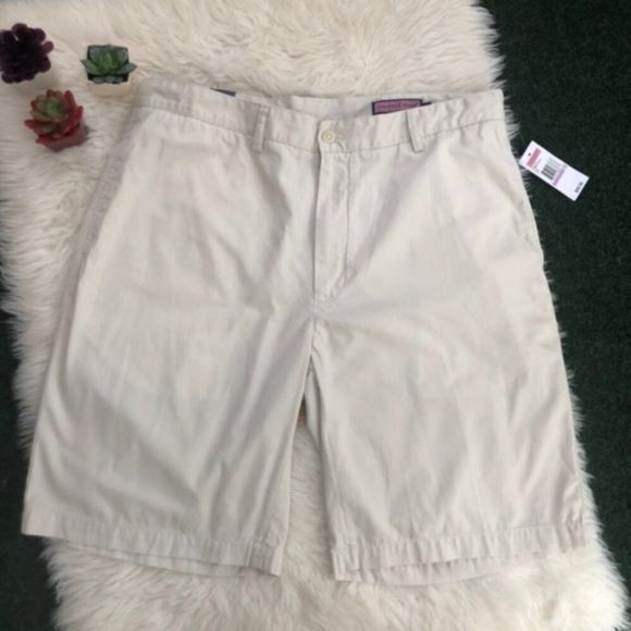 Vineyard Vines Summer Club Shorts - Picture 2 of 10